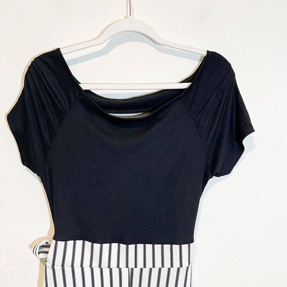 Find Me Plus Dress Size 1XL Striped Layered Short Sleeve‎ Peekaboo Front Midi - Picture 6 of 10